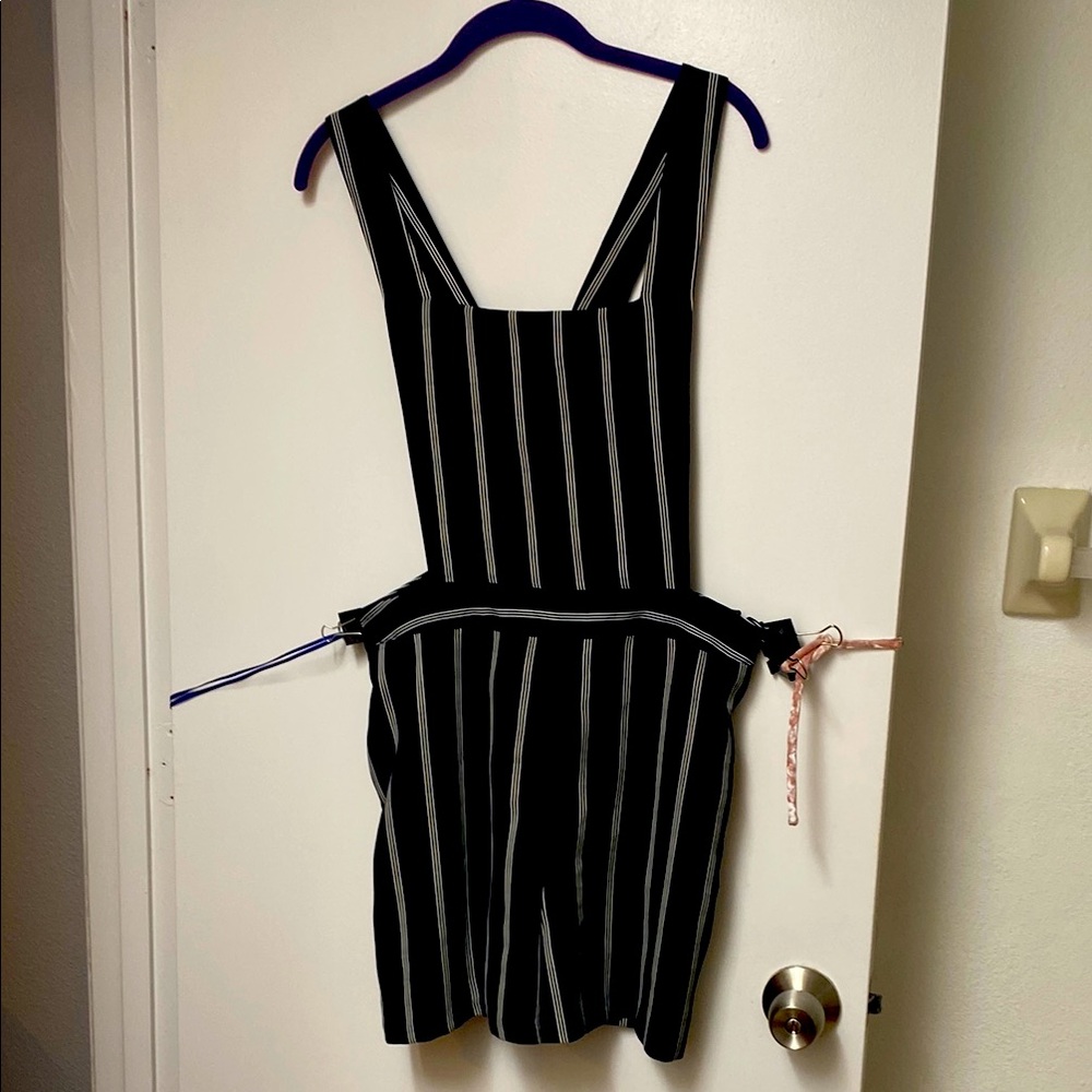 Express women’s pinstripe tank shortalls/short overalls/romper size 12